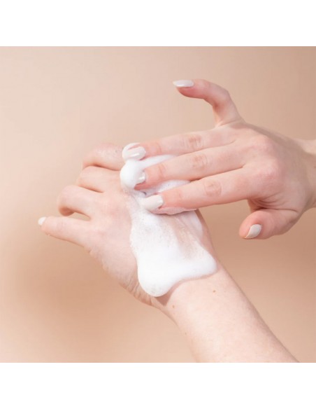 SEGLE PACK IMPRESCINDIBLES FARMASANJULIAN (LIMPIEZA+ EXFOLIACIÓN + PROTECCIÓN SOLAR)