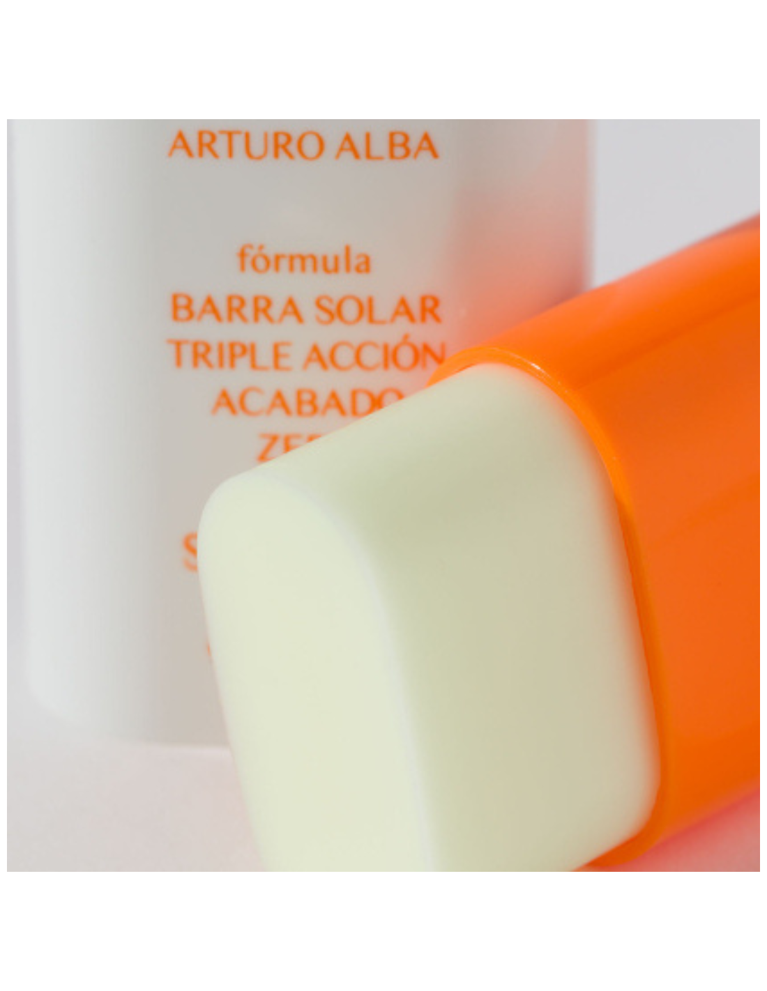 ARTURO ALBA BARRA SOLAR TRIPLE ACCIÓN Acabado Zero SPF 50+ PA++++