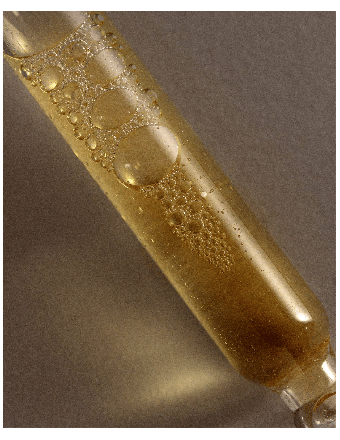ARTURO ALBA FORMULA ANTIOXIDANTE Y LUMINOSIDAD...